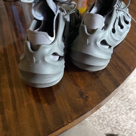 Like new maybe worn once - Picture 3 of 5